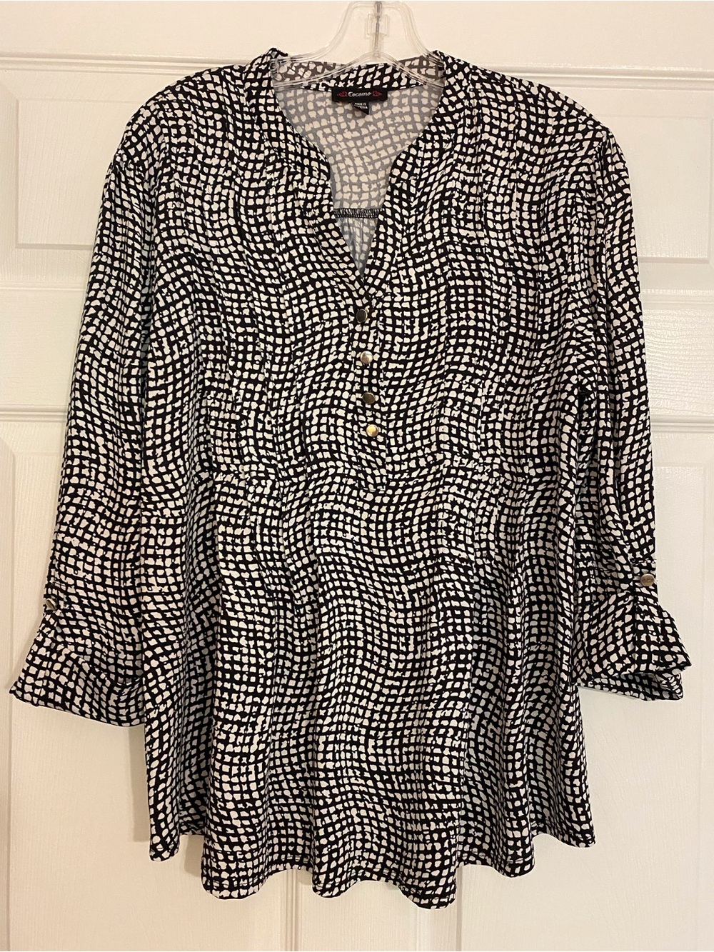 Cocomo Black & White Graphic Print Tunic Top
